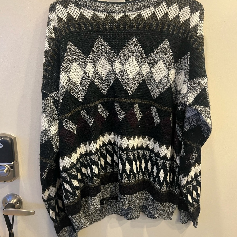Men's Black and White Geometric Sweater